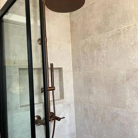 Le Donjon, Bord De Holiday home *