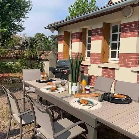 Le Donjon, Bord De Holiday home